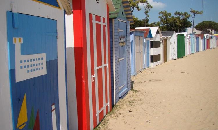 Cabines sur plage Oléron